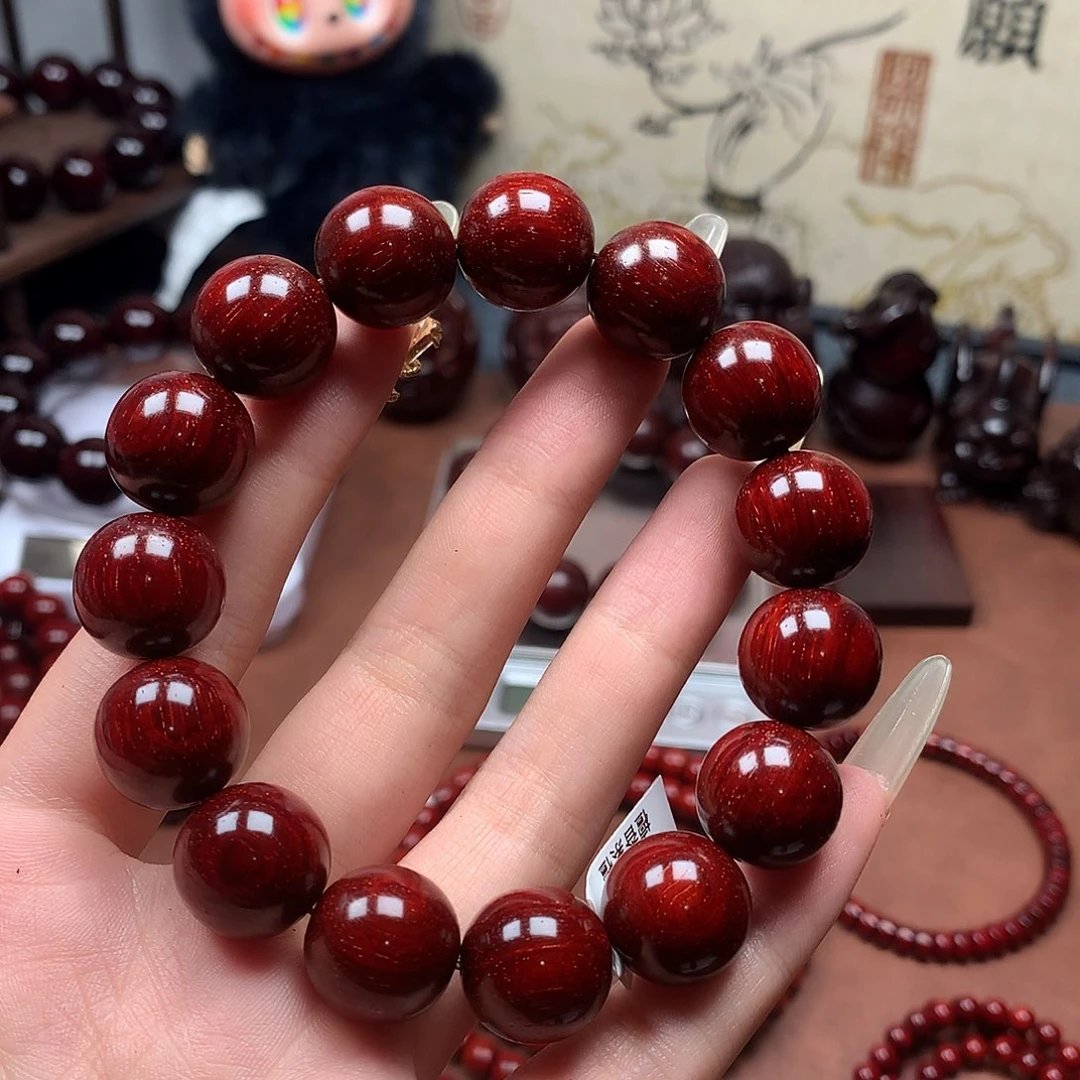 地***图檀香紫檀（小叶紫檀）1.5琴料爆星