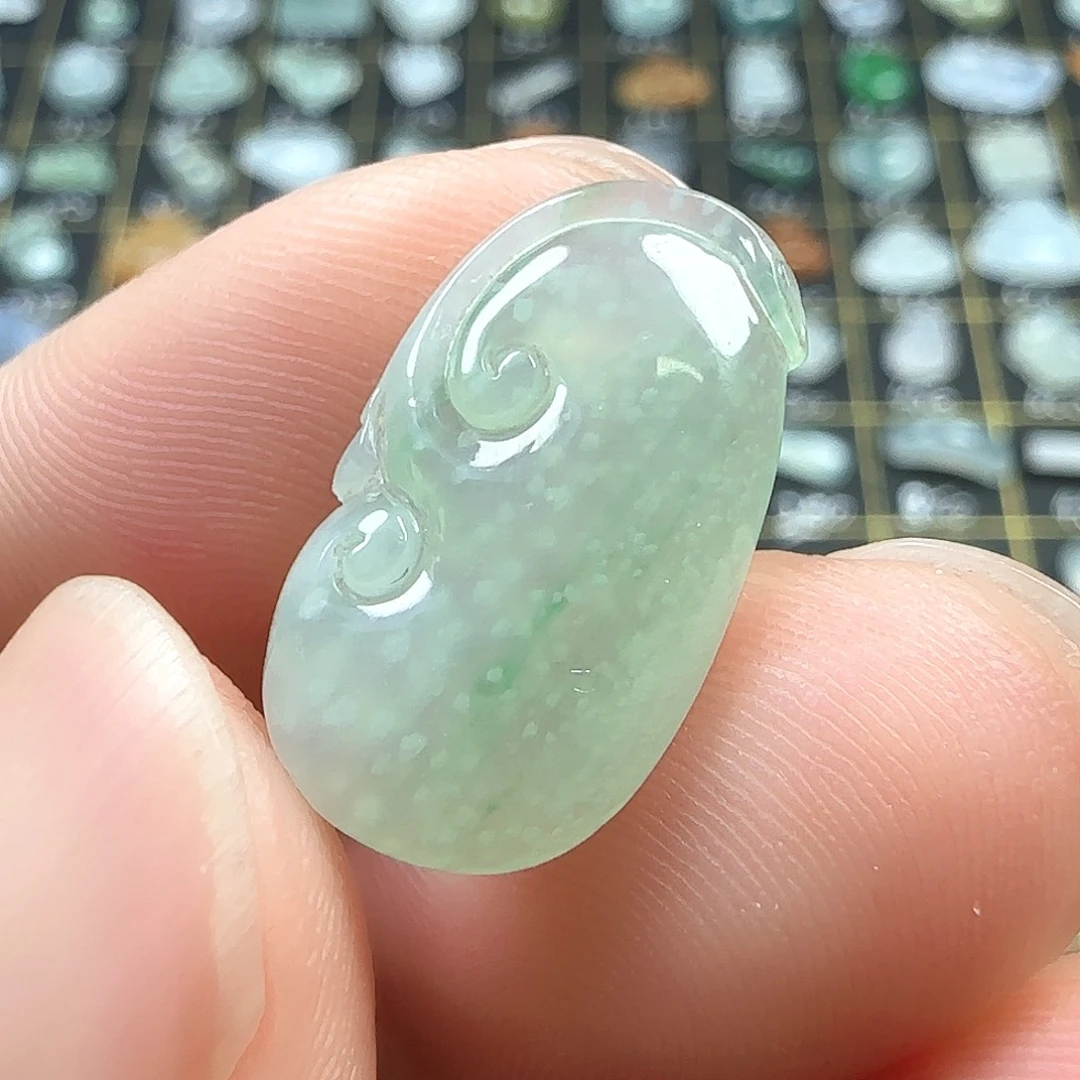 定制翡翠未镶嵌翡翠