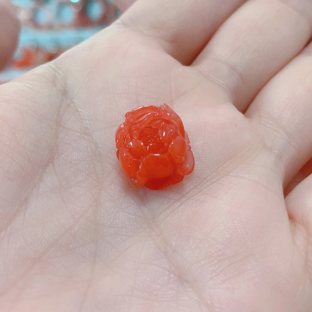 南红玛瑙吊坠(不含链)未镶嵌先****?