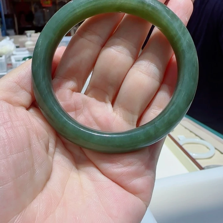 未镶嵌手镯和田玉544