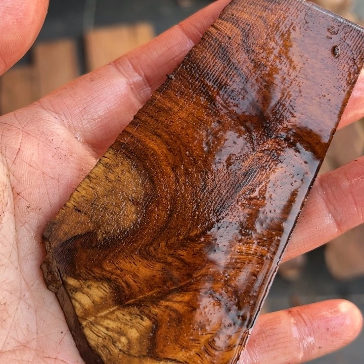 ****军黄花梨降香黄檀木料1块