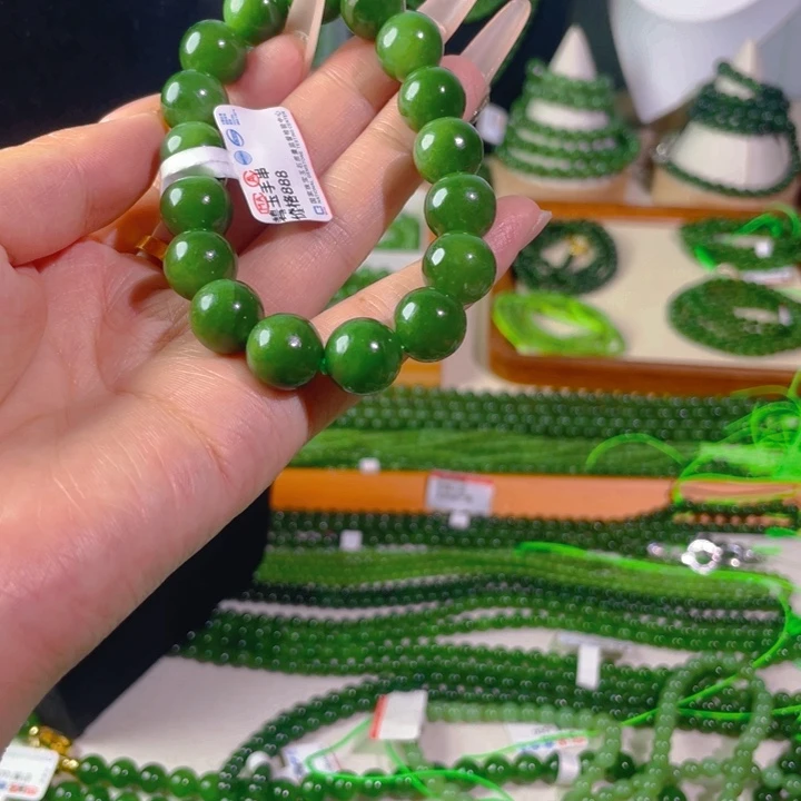 和田玉（碧玉）未镶嵌颈饰12