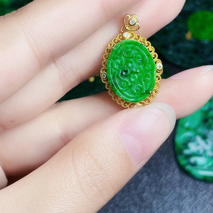 翡翠银S925镶嵌颈饰多样性