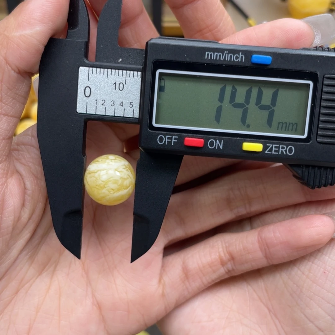 琥珀珠宝奇石未镶嵌星***。