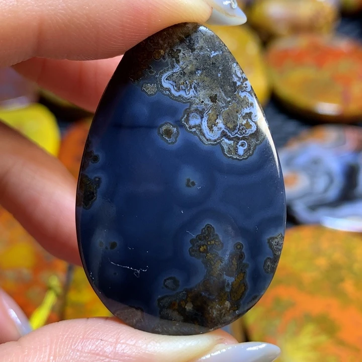 玛瑙/玉髓战国红吊坠未镶嵌