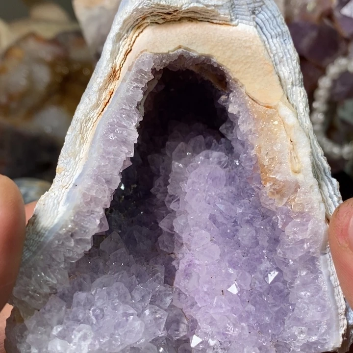 紫晶未镶嵌大型摆件（非配饰）