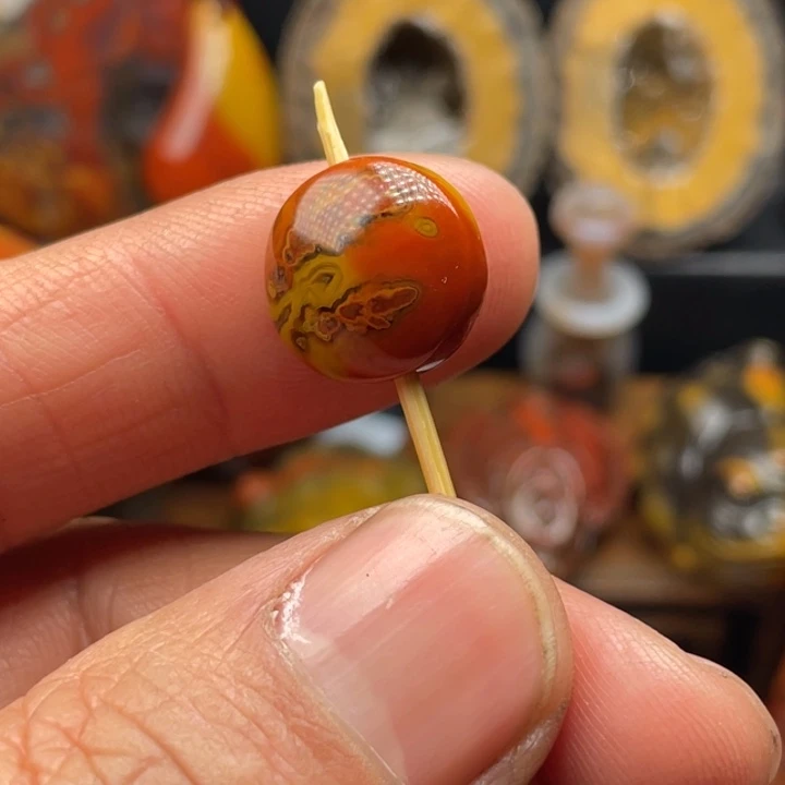 国***和玛瑙/玉髓未镶嵌颈饰