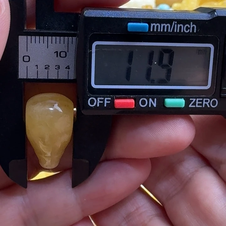 未镶嵌琥珀裸石13杂