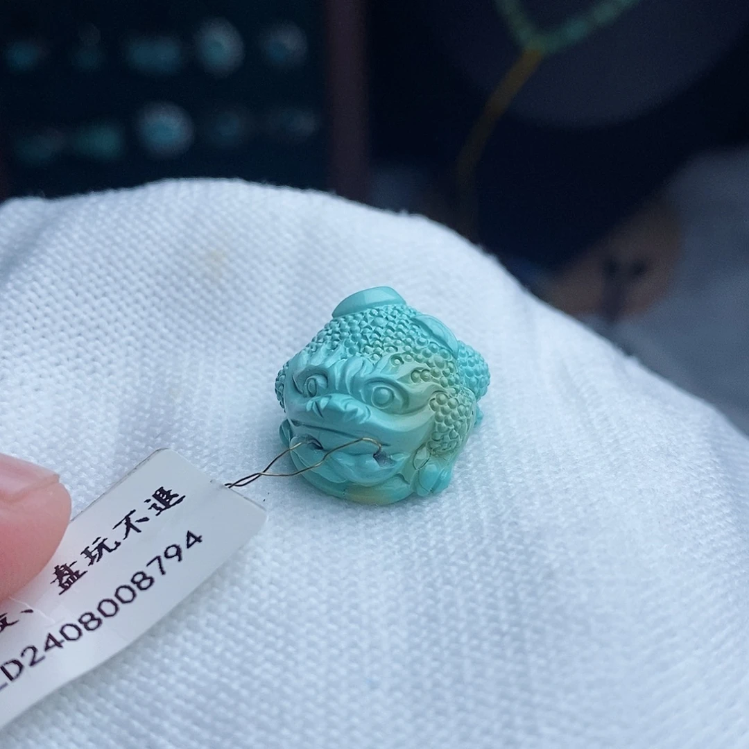 未镶嵌绿松石颈饰