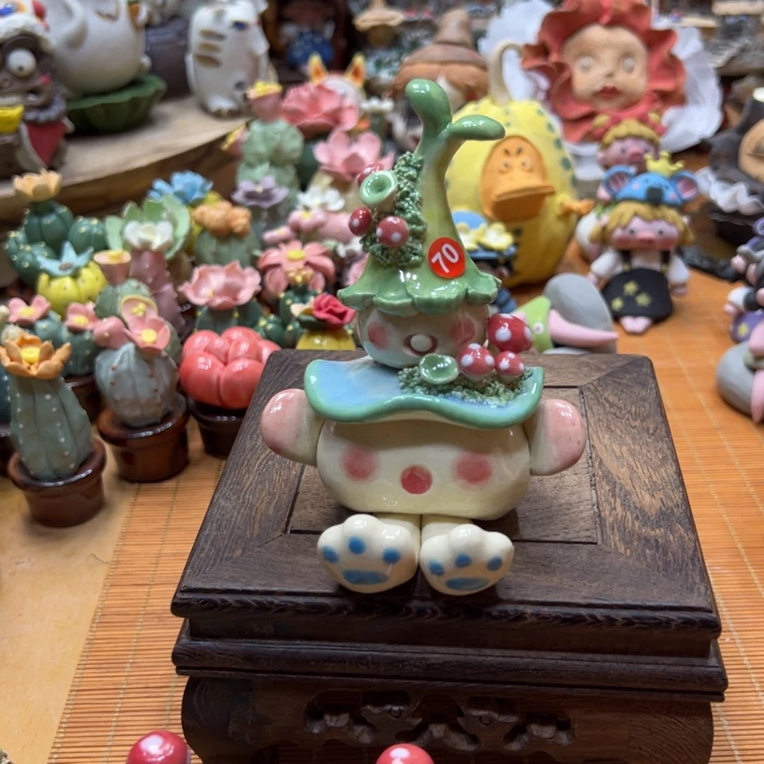 v***a小镇青花每日有新品