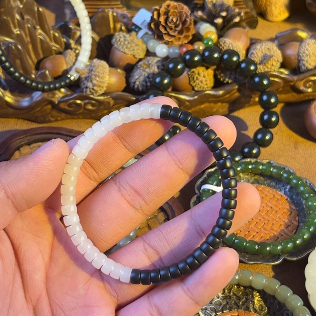 和田玉未镶嵌手链