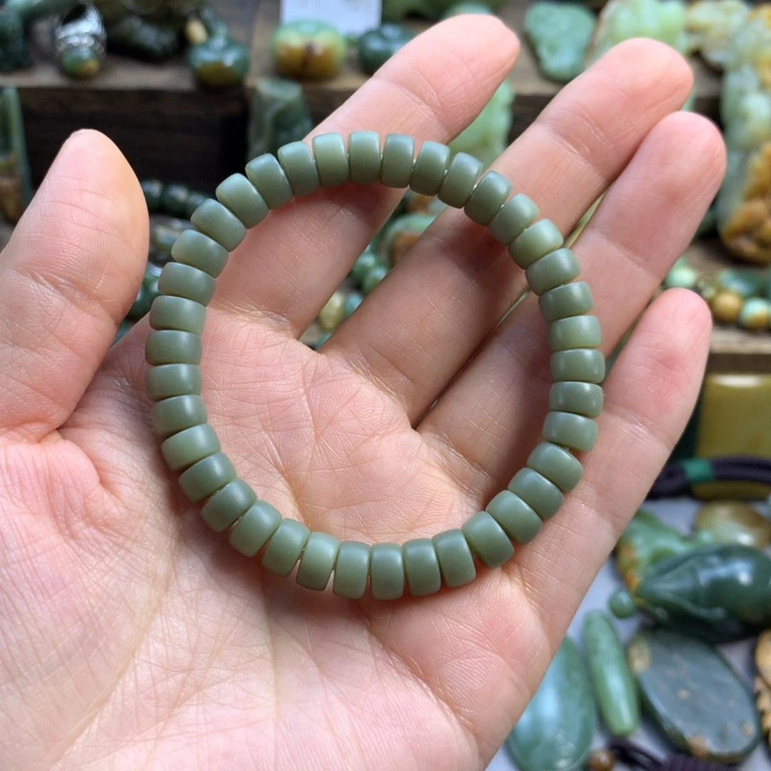 未镶嵌岫岩老玉（透闪石质玉）珠宝奇石剁***面