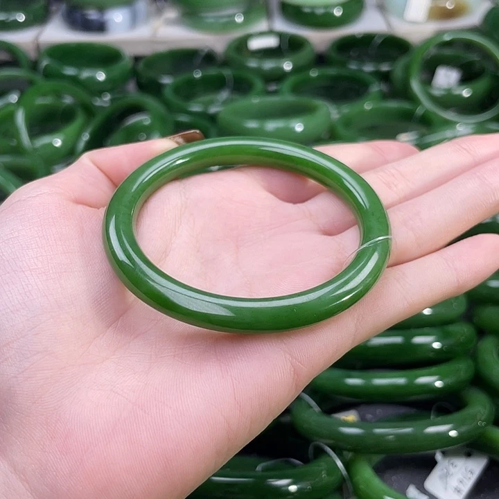 未镶嵌手镯和田玉（碧玉）