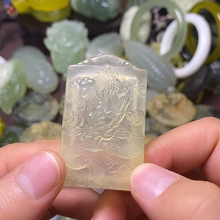 岫玉未镶嵌岫玉颈饰