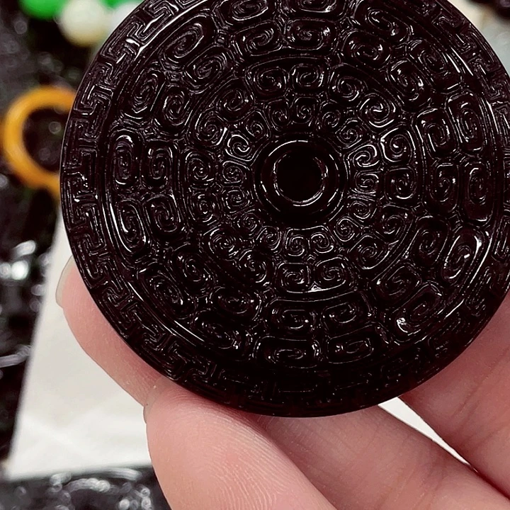 颈饰未镶嵌翡翠先鉴后发一物一证