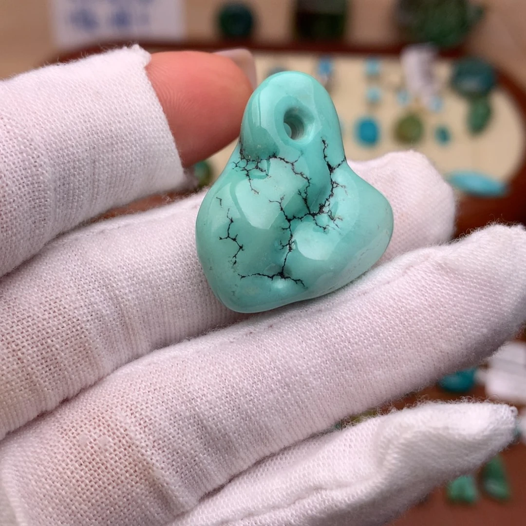 未镶嵌绿松石珠宝奇石