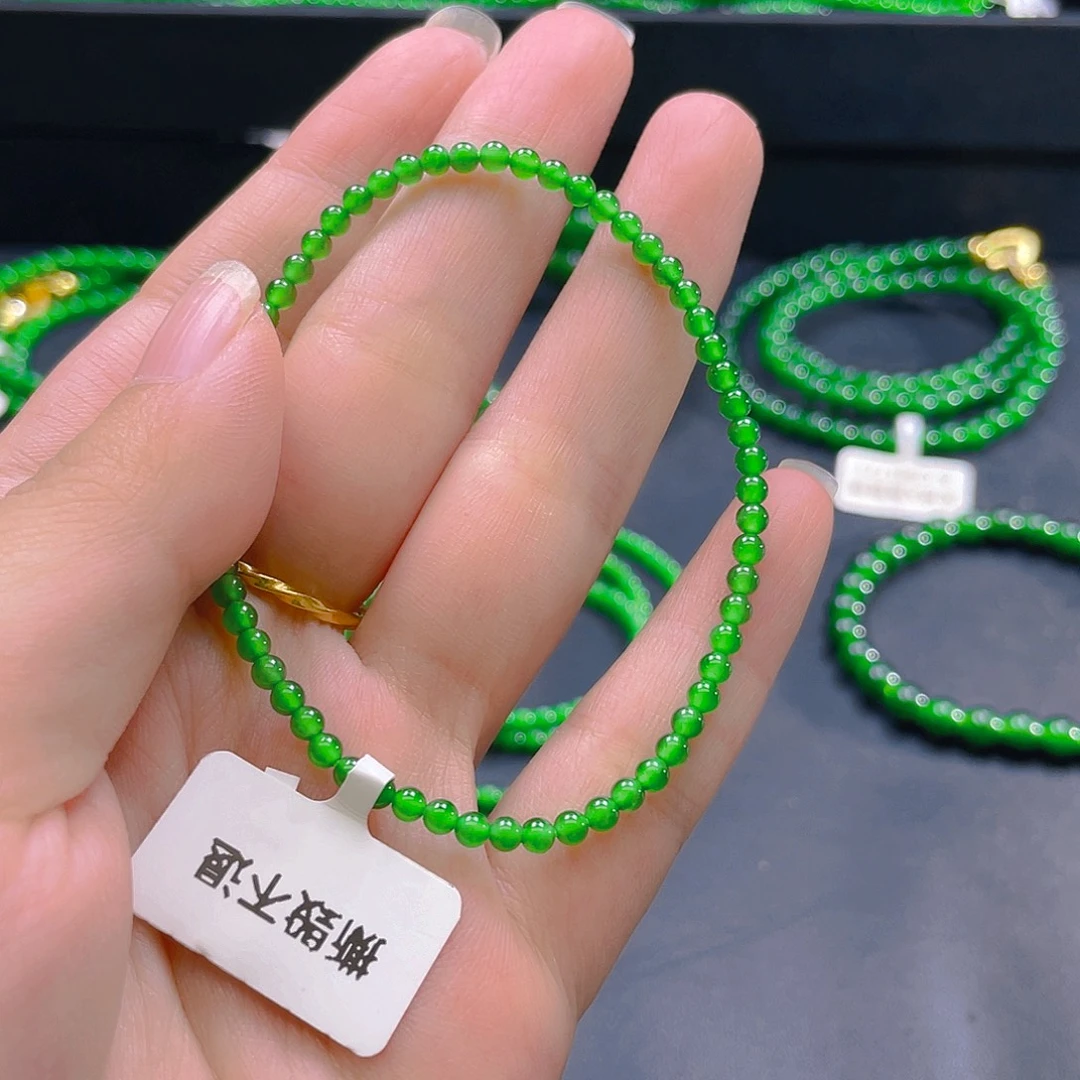 翡翠未镶嵌颈饰