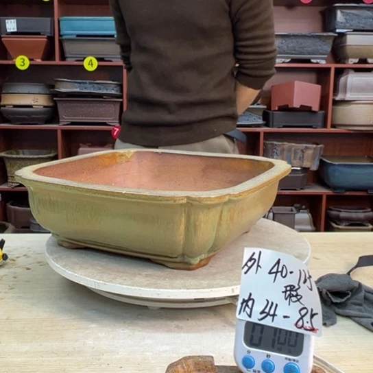 正***好紫砂花盆中香气浓