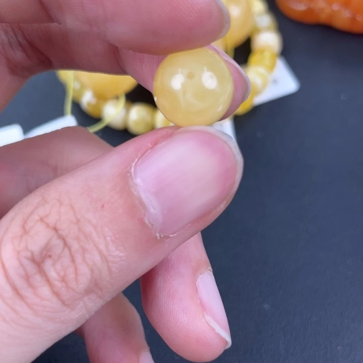 琥珀裸石未镶嵌天然86