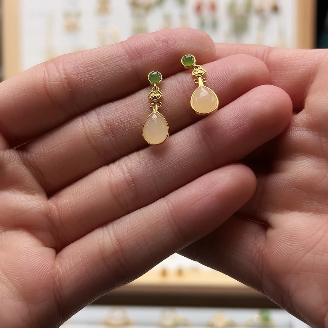 银S925镀金镶嵌和田玉耳饰