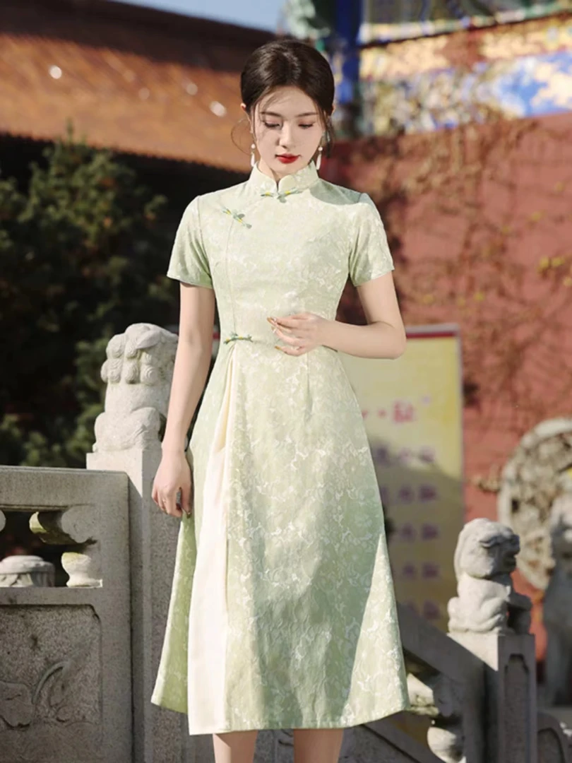 3169-绿色茶服奥黛（不带流苏）旗袍