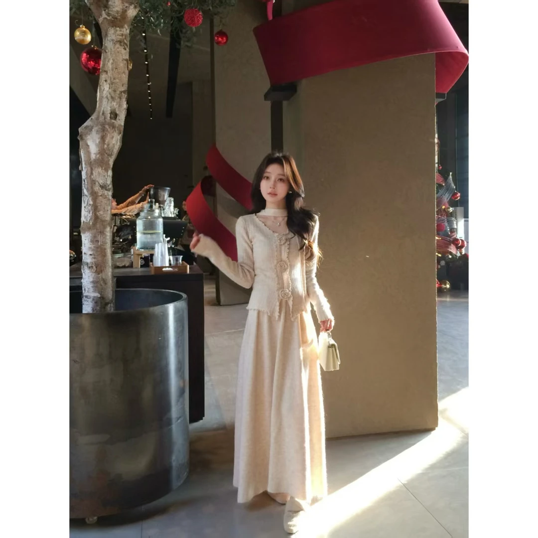 2025年立体花朵飘带上衣＋松紧高腰显瘦半身裙两件套装女