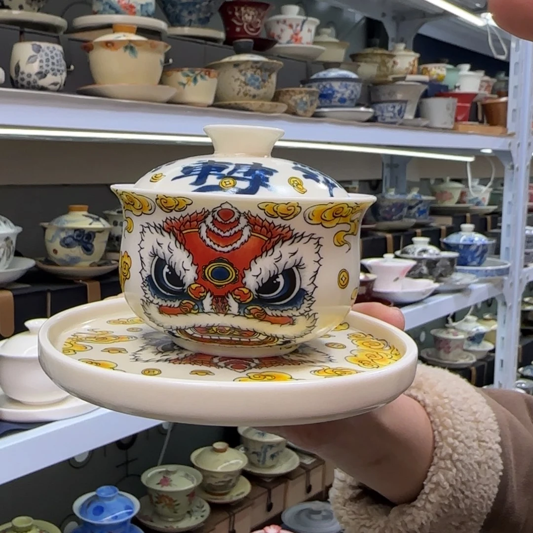 高温下的高温天气使人心情愉悦