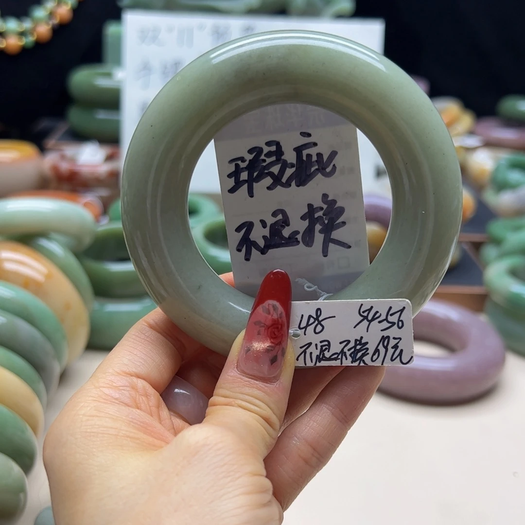 石英质玉未镶嵌手镯
