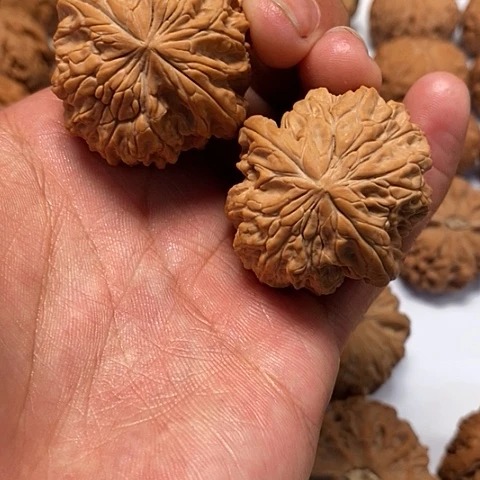 吊坠文玩核桃40尺寸全品暴雪