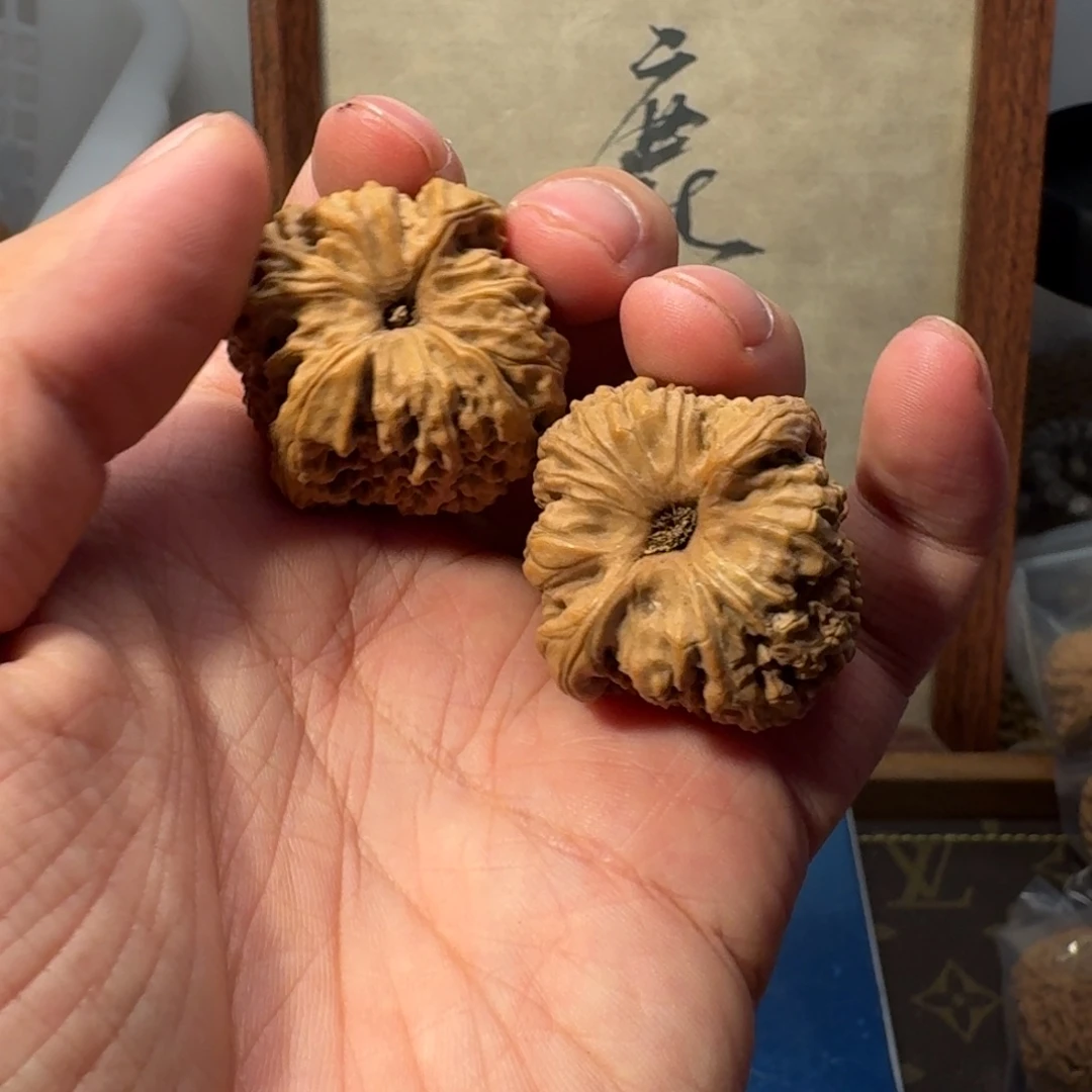 吊坠文玩核桃南疆