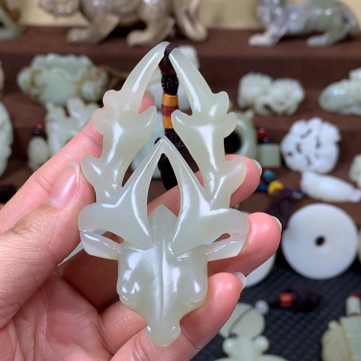 和田玉未镶嵌挂件