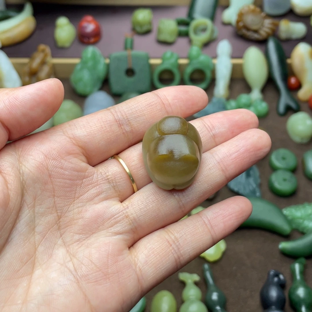 【闪购商品】和田玉未镶嵌颈饰F***a