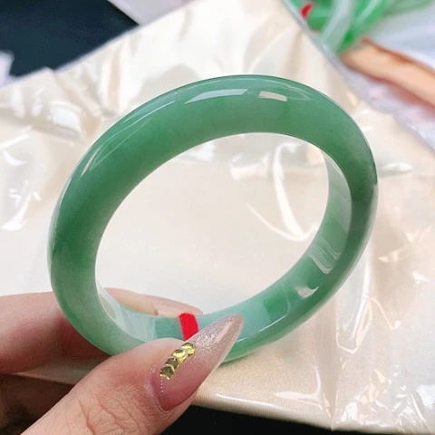 未镶嵌手镯翡翠2244