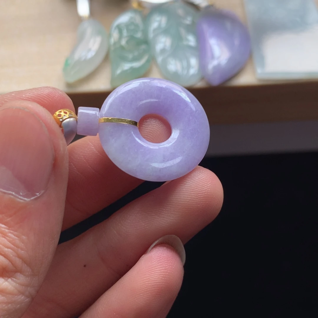 颈饰未镶嵌翡翠吊坠