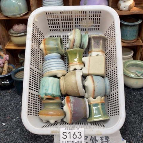紫砂花盆微瑕163口量3厘米左右