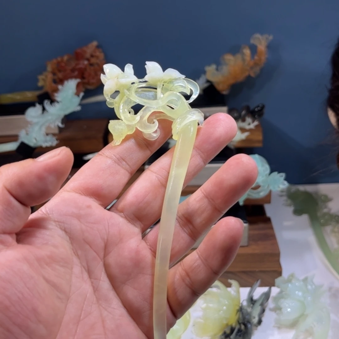 蛇纹石玉未镶嵌发簪