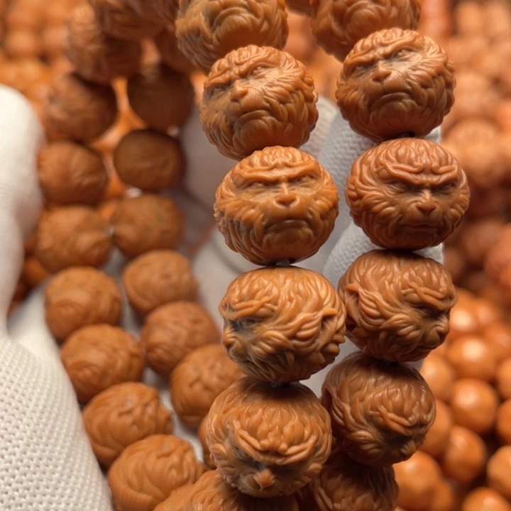 猴头核桃吊坠益****。斗战胜佛