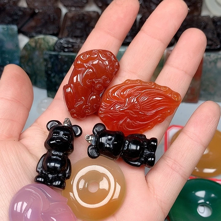 勿***过玛瑙/玉髓颈饰未镶嵌