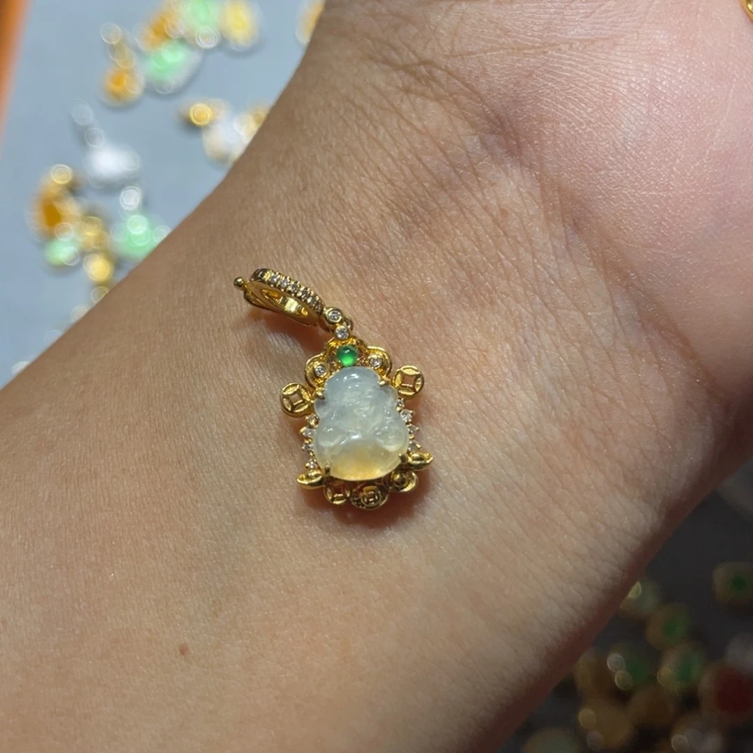 吊坠(不含链)18K金镶嵌翡翠