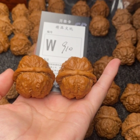 吊坠桃核我是第一百39