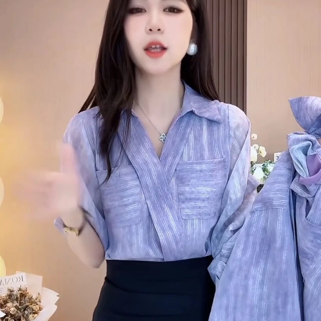 夏季2025网红爆款法式别致显瘦小众翻领衬衫新装设计口袋宽松上衣