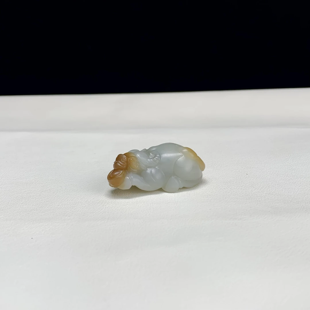 【豫人豫品】和田玉吊坠糖玉牛h657