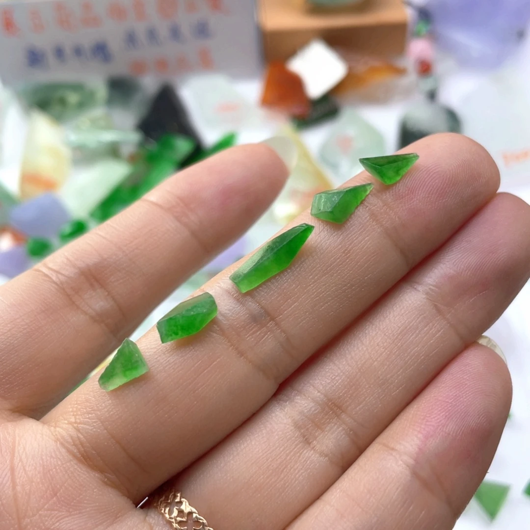 定制翡翠未镶嵌天然缅甸翡翠