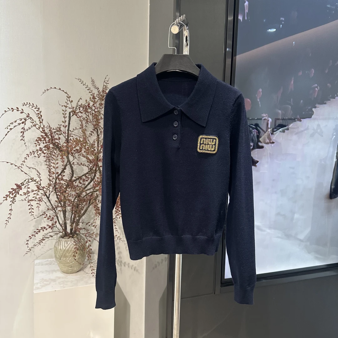 蓝色时尚翻领毛衣针织衫123