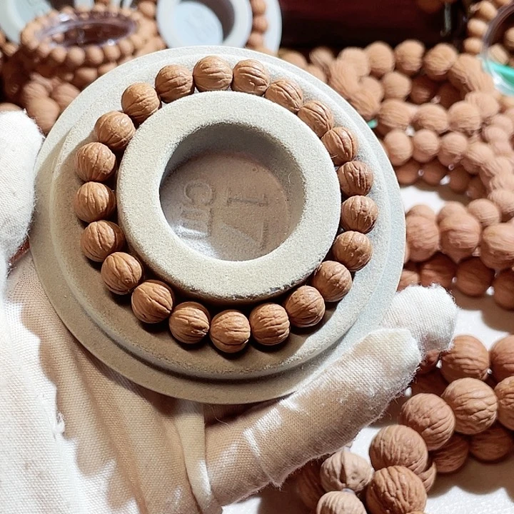 文玩核桃手串甜****友小馒头