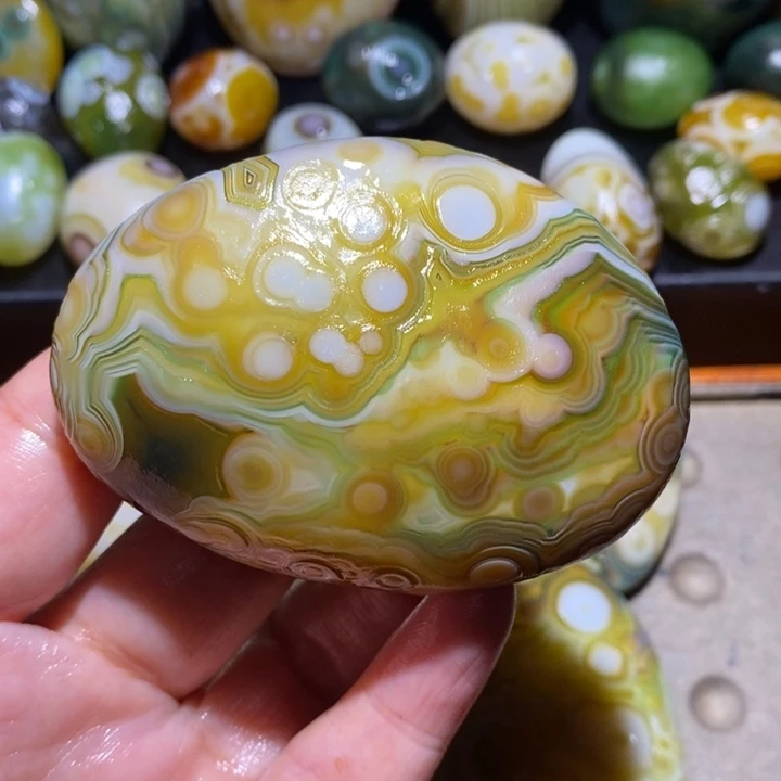 未镶嵌玛瑙/玉髓珠宝半成品38
