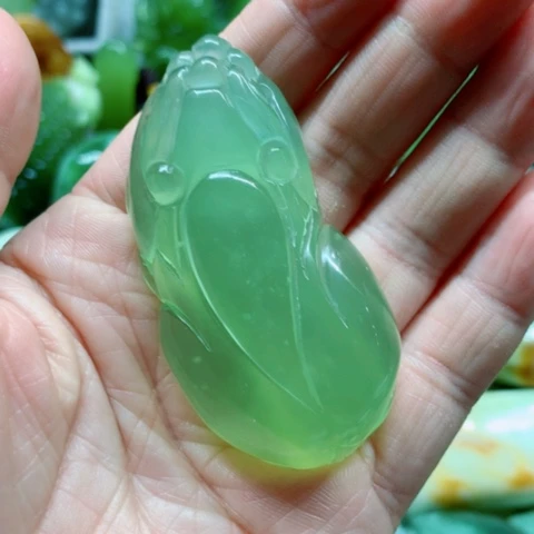 蛇纹石玉未镶嵌手把件