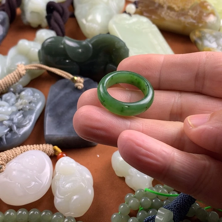 未镶嵌和田玉挂件