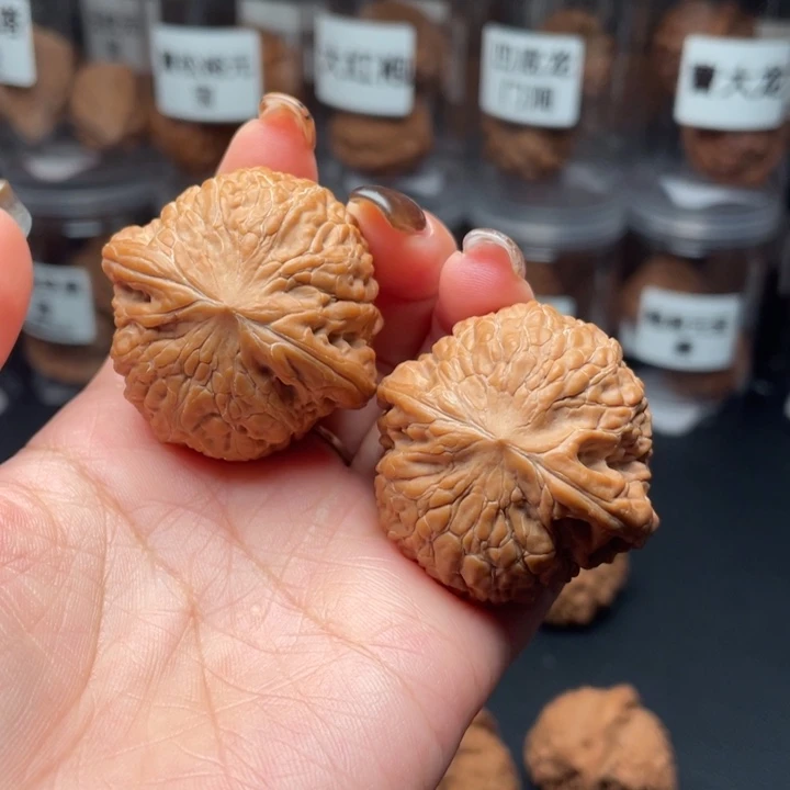 演***生文玩核桃吊坠铁锤