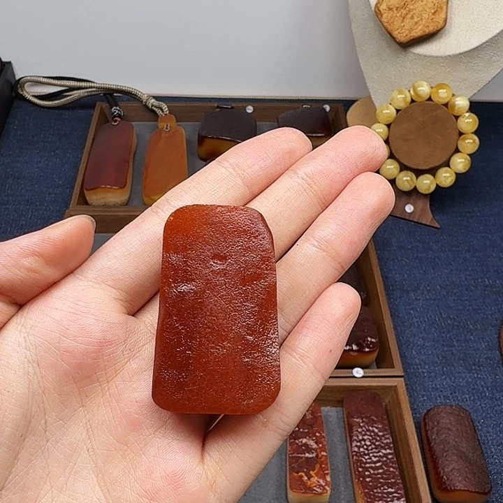 琥珀吊坠(不含链)未镶嵌